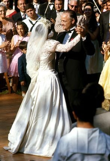 Marlon Brando y Talia Shire en El Padrino