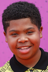 picture of actor Benjamin Flores Jr.
