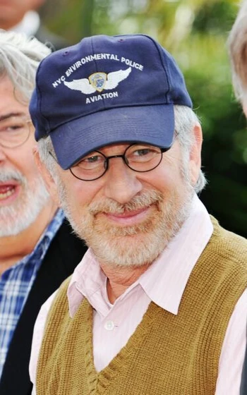 Steven Spielberg en indiana-jones-y-el-reino-de-la-calavera-de-cristal (Photocall en Cannes. Mayo 2008)