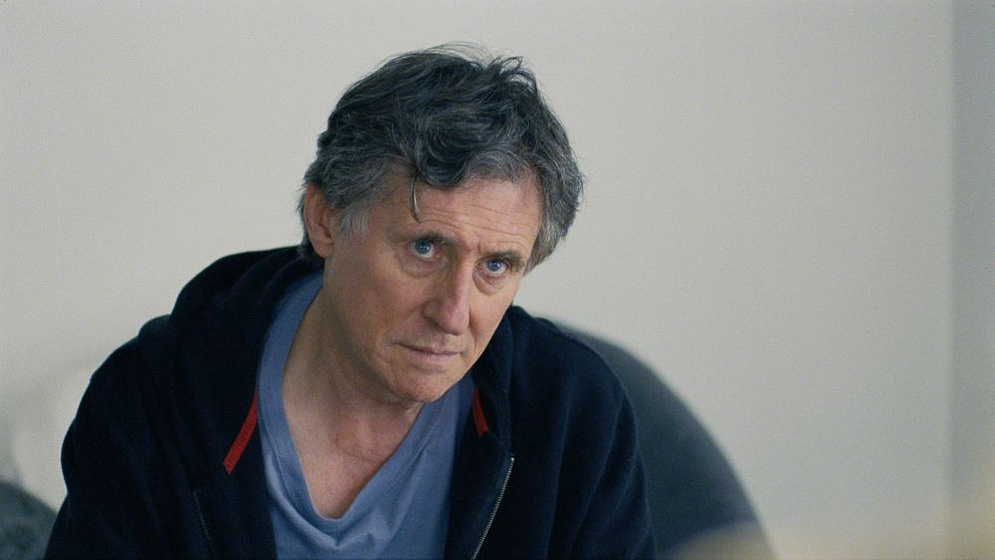 Gabriel Byrne en El Amor es más fuerte que las Bombas