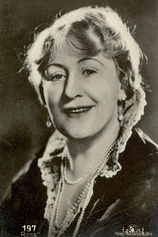 picture of actor Julia Serda