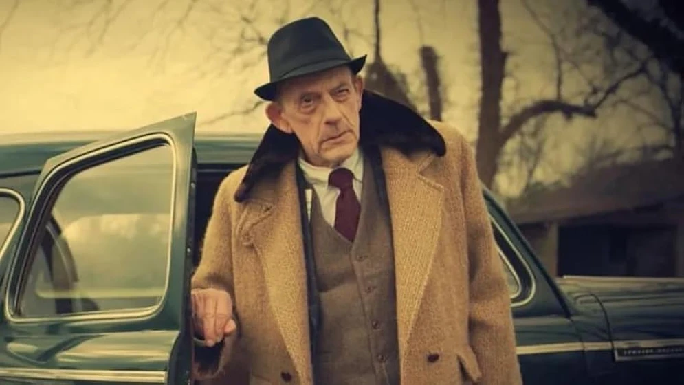Christopher Lloyd [I] en spirit-halloween-the-movie