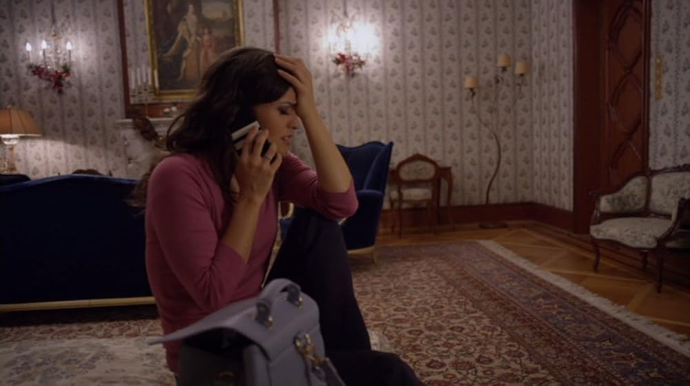 Danica McKellar en corona-navidena