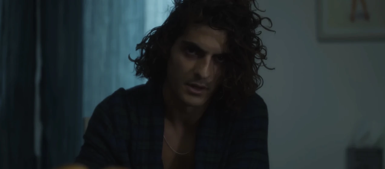 Anthony Pavone en the-chair