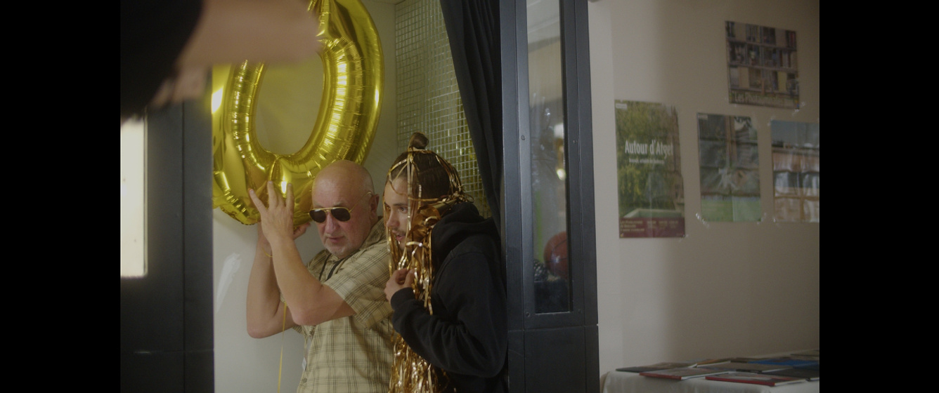 Imagen de Under the Red Light