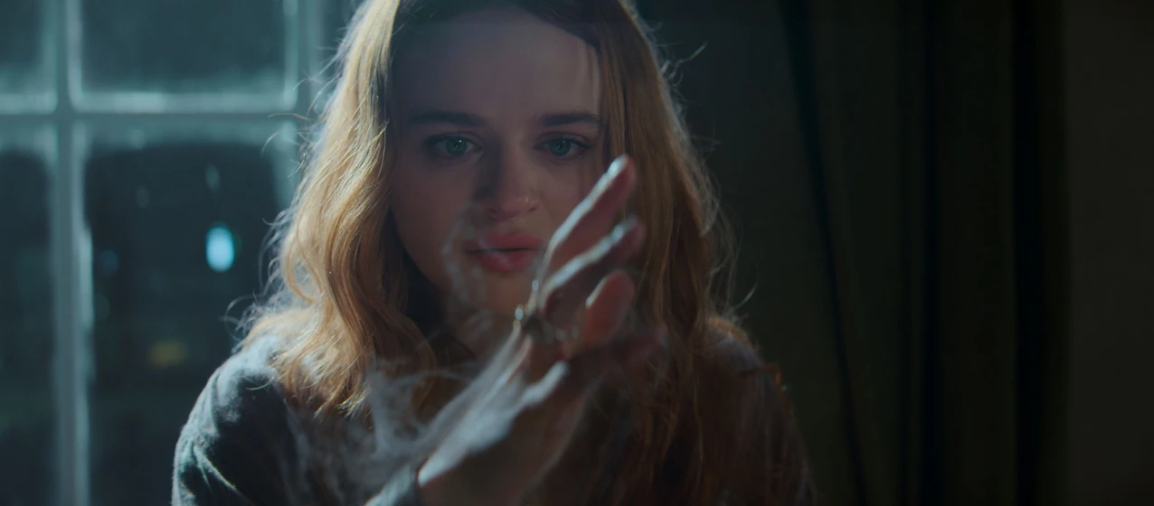 Joey King en practical-magic-2