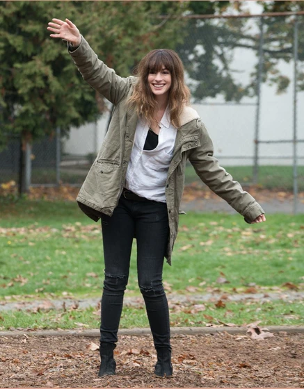 Anne Hathaway en colossal