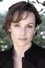 picture of actor Emma Campbell-Jones