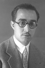 photo of person Román Viñoly Barreto