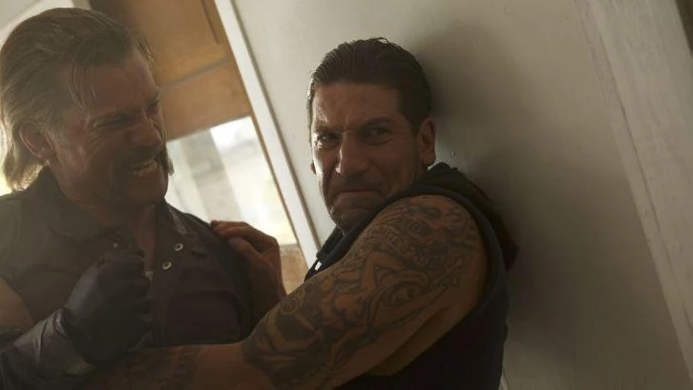 Nikolaj Coster-Waldau y Jon Bernthal en maestro-del-crimen