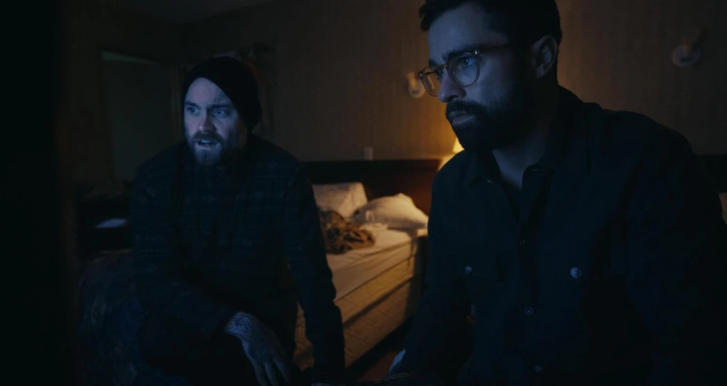 Ryan Alexander McDonald y Markian Tarasiuk en hunting-matthew-nichols