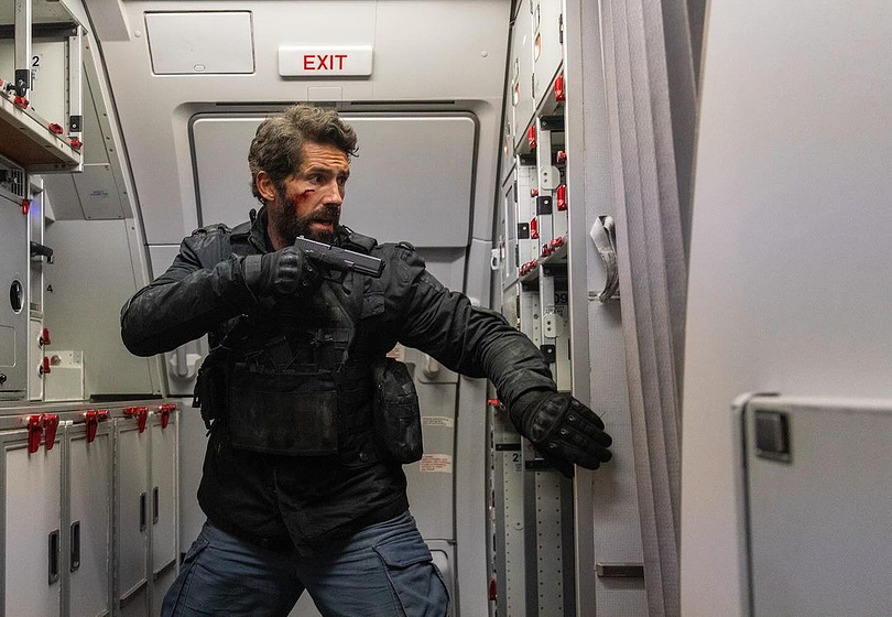 Scott Adkins en Una Vez Más