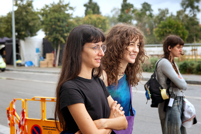 Zoe Bonafonte y Estel Díaz en A Fuego (Rodaje)
