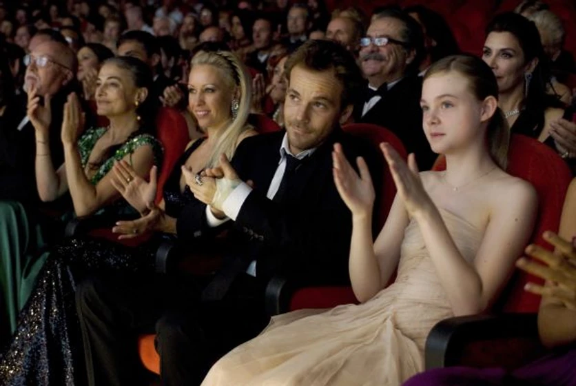 Stephen Dorff y Elle Fanning en somewhere