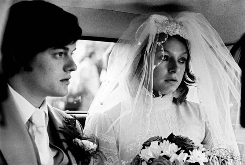 Sam Riley en control