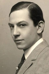 photo of person Carter DeHaven [I]