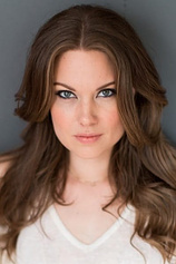 picture of actor Anna Van Hooft
