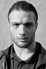 photo of person Cosmo Jarvis