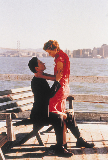 Keanu Reeves y Charlize Theron en Noviembre Dulce