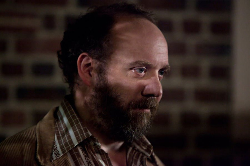 Paul Giamatti en John Muere al Final