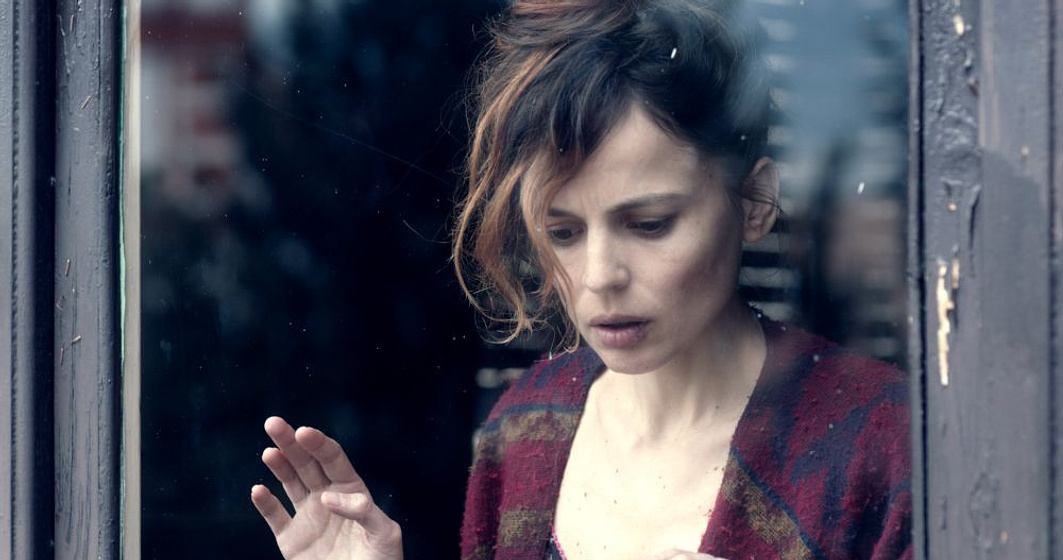 Elena Anaya en Todos están muertos