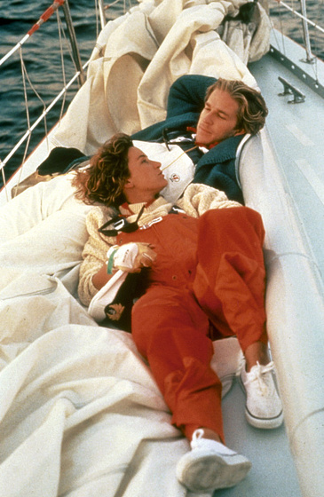 Matthew Modine y Jennifer Grey en La Fuerza del Viento
