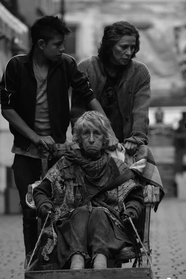 Patricia Reyes Spíndola y Nora Velázquez en la-calle-de-la-amargura