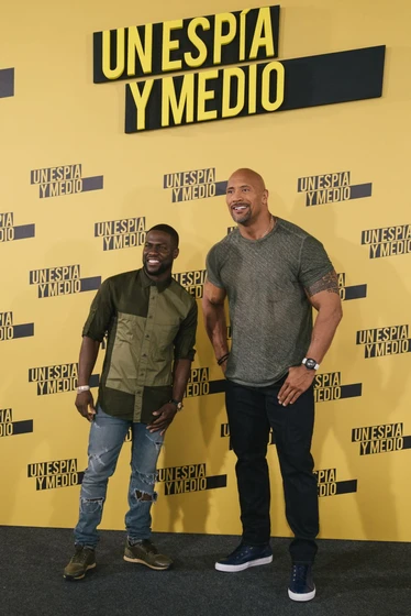 Dwayne Johnson y Kevin Hart en un-espia-y-medio (Photocall en Madrid. Junio 2016)