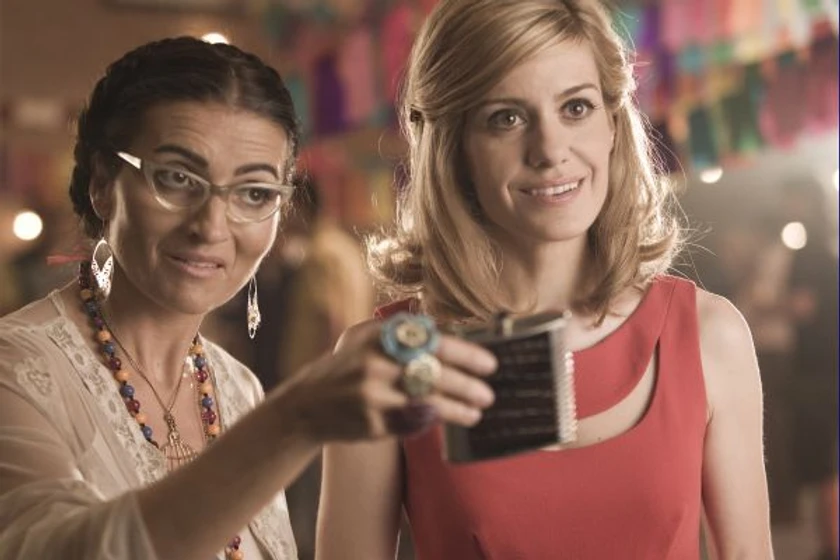 Alexandra Jiménez y Silvia Abril en Promoción fantasma