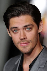 picture of actor Tom Payne