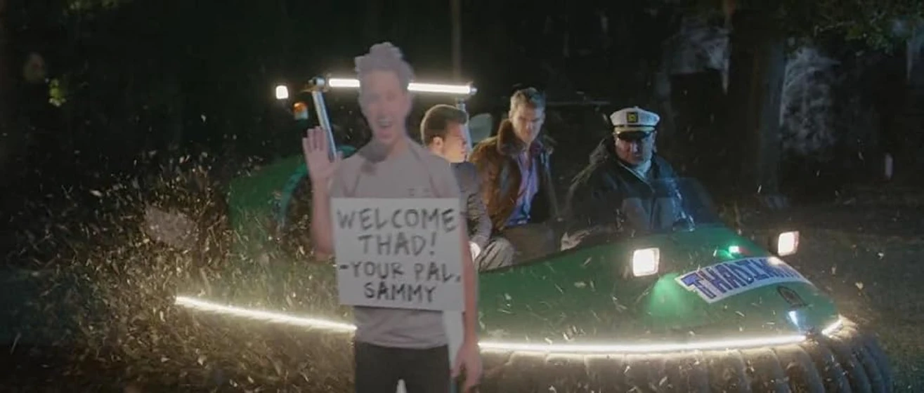 Alan Ritchson y Darin Brooks en blue-mountain-state-the-rise-of-thadland