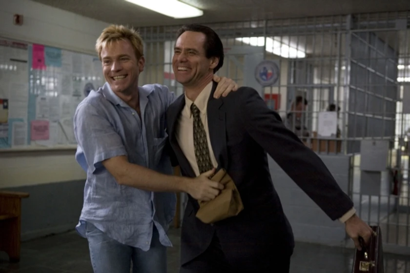 Jim Carrey y Ewan McGregor en phillip-morris-te-quiero
