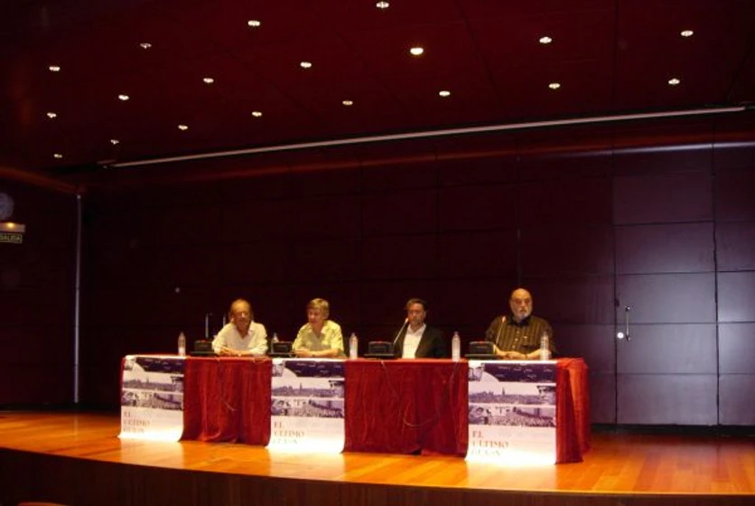 Imagen de el-ultimo-guion (Rueda de prensa en Madrid. Agosto 2009)