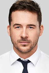 picture of actor Barry Sloane