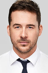 photo of person Barry Sloane