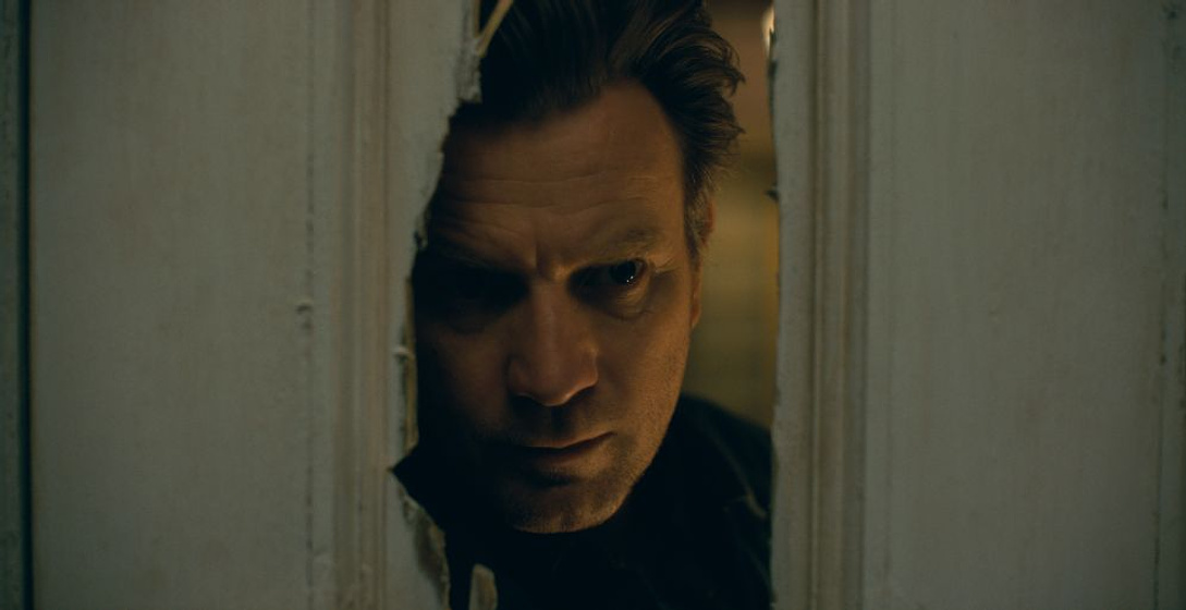 Ewan McGregor en Doctor Sueño
