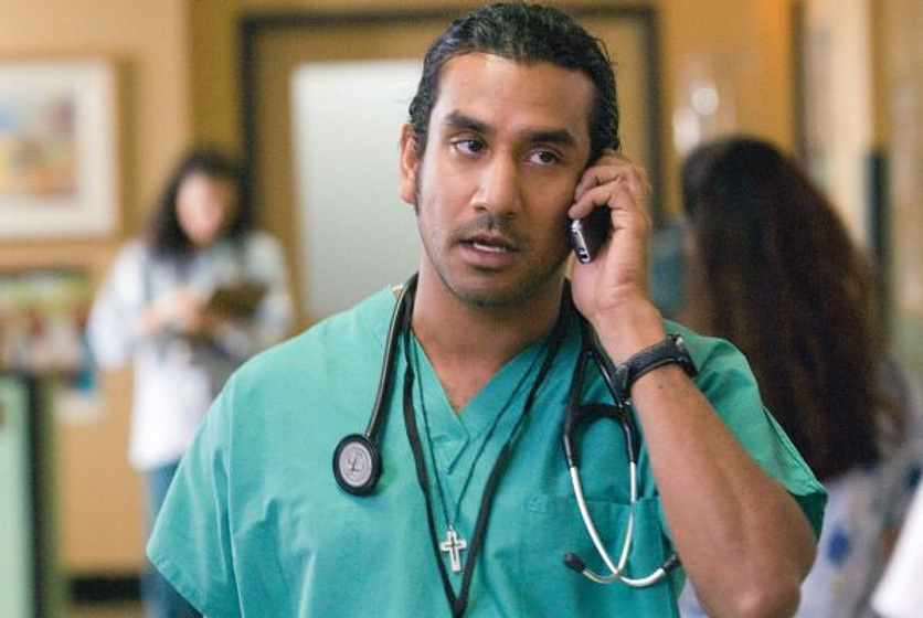 Naveen Andrews en La Extraña que hay en tí