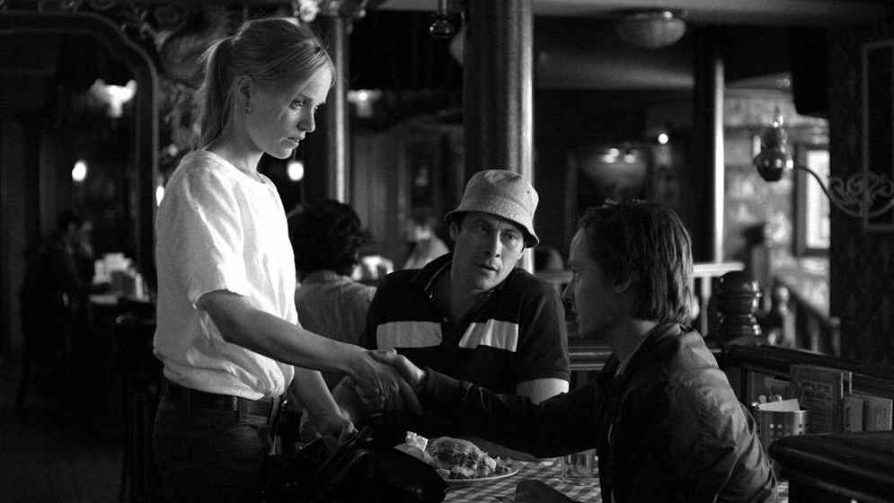 Tom Schilling y Friederike Kempter en Oh Boy