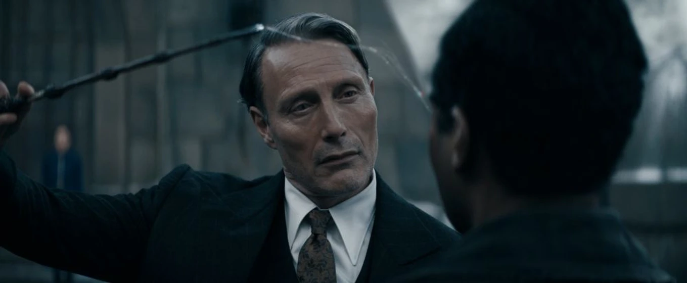 Mads Mikkelsen en animales-fantasticos-los-secretos-de-dumbledore