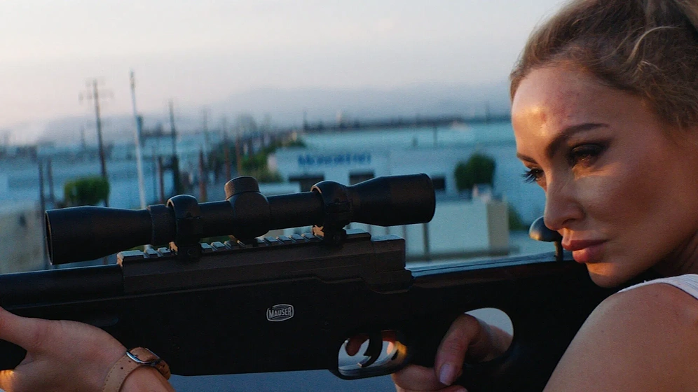 Gia Skova en The Serpent