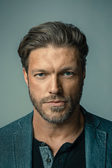 picture of actor Adam Copeland