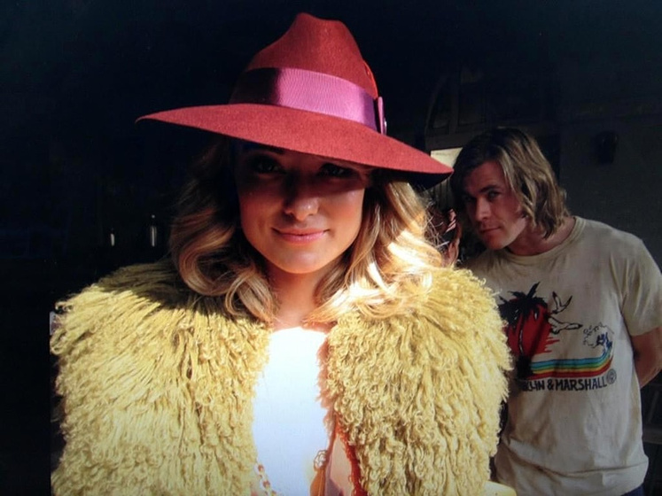Olivia Wilde y Chris Hemsworth en Rush