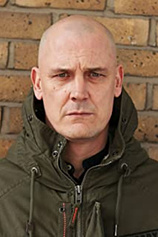 picture of actor Darren Tassell