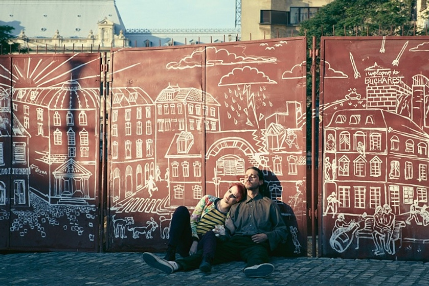 Shia LaBeouf y Evan Rachel Wood en Charlie Countryman