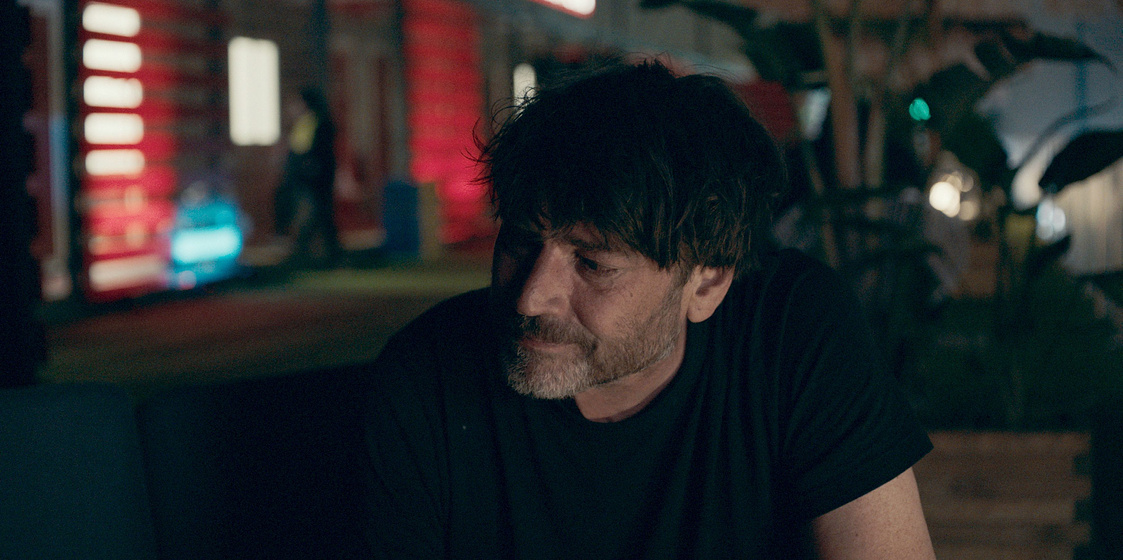 Alex James en Blur: To the End