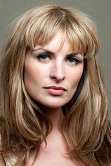 photo of person Lesley Harcourt