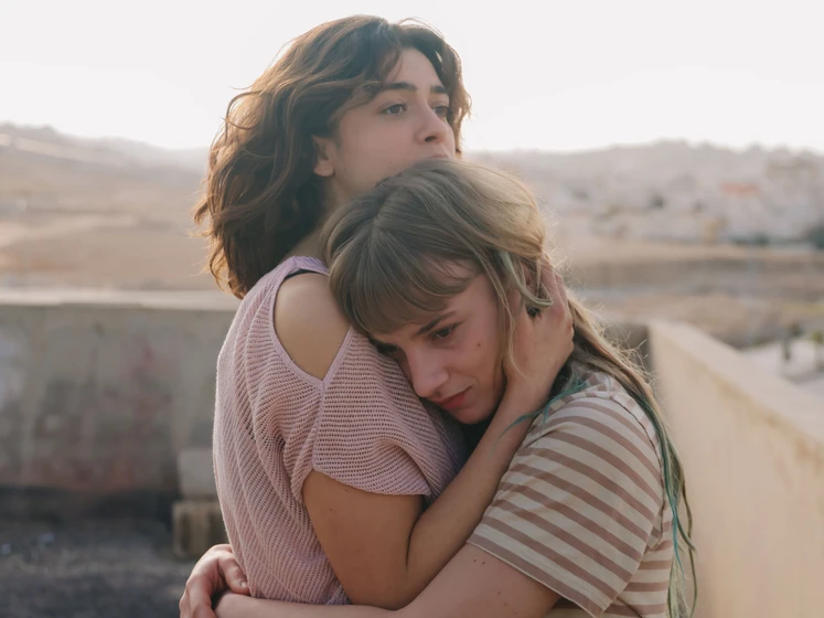 Megan Northam y Natacha Krief en las-hijas-del-califato