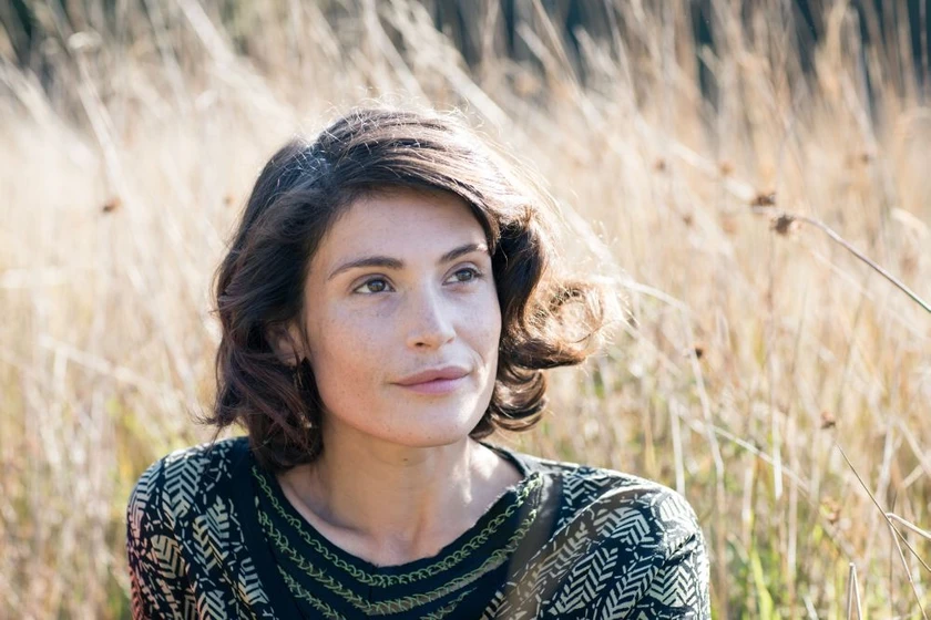 Gemma Arterton en en-busca-de-summerland