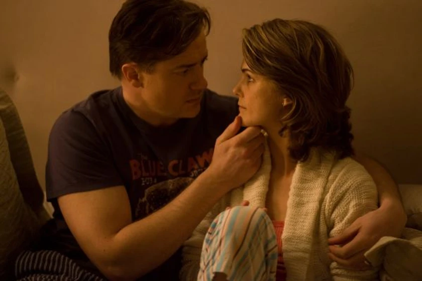 Brendan Fraser y Keri Russell en medidas-extraordinarias