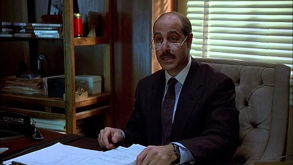 Stanley Tucci en cuestion-de-seguridad